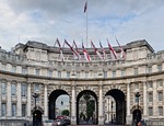 Un español convierte el Arco del Almirantazgo de Londres en un hotel de lujo